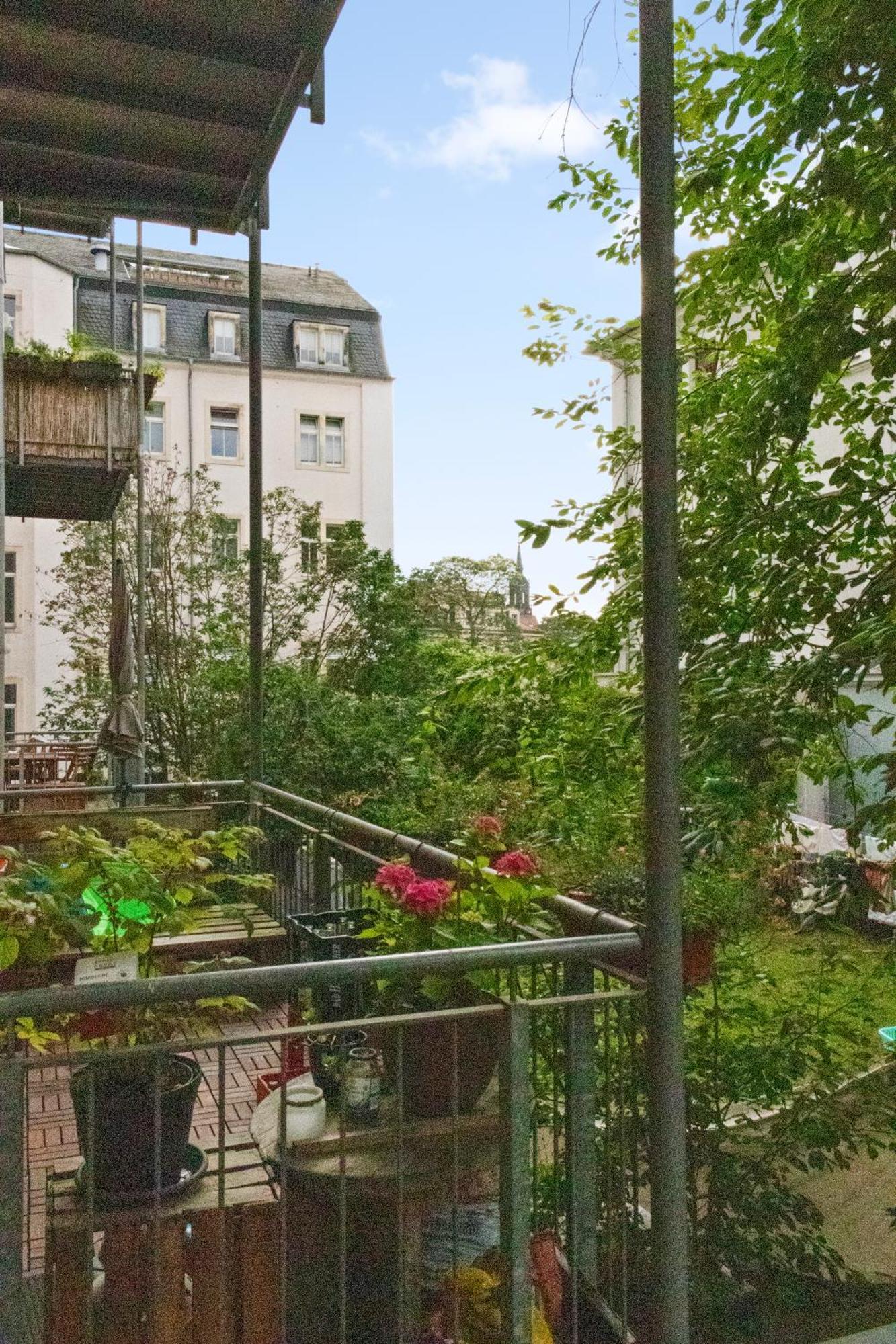 Luxus Im Zentrum Fuer 6 Personen! 3 Zimmer, Balkon, Wlan, Parkplatz * Dresden