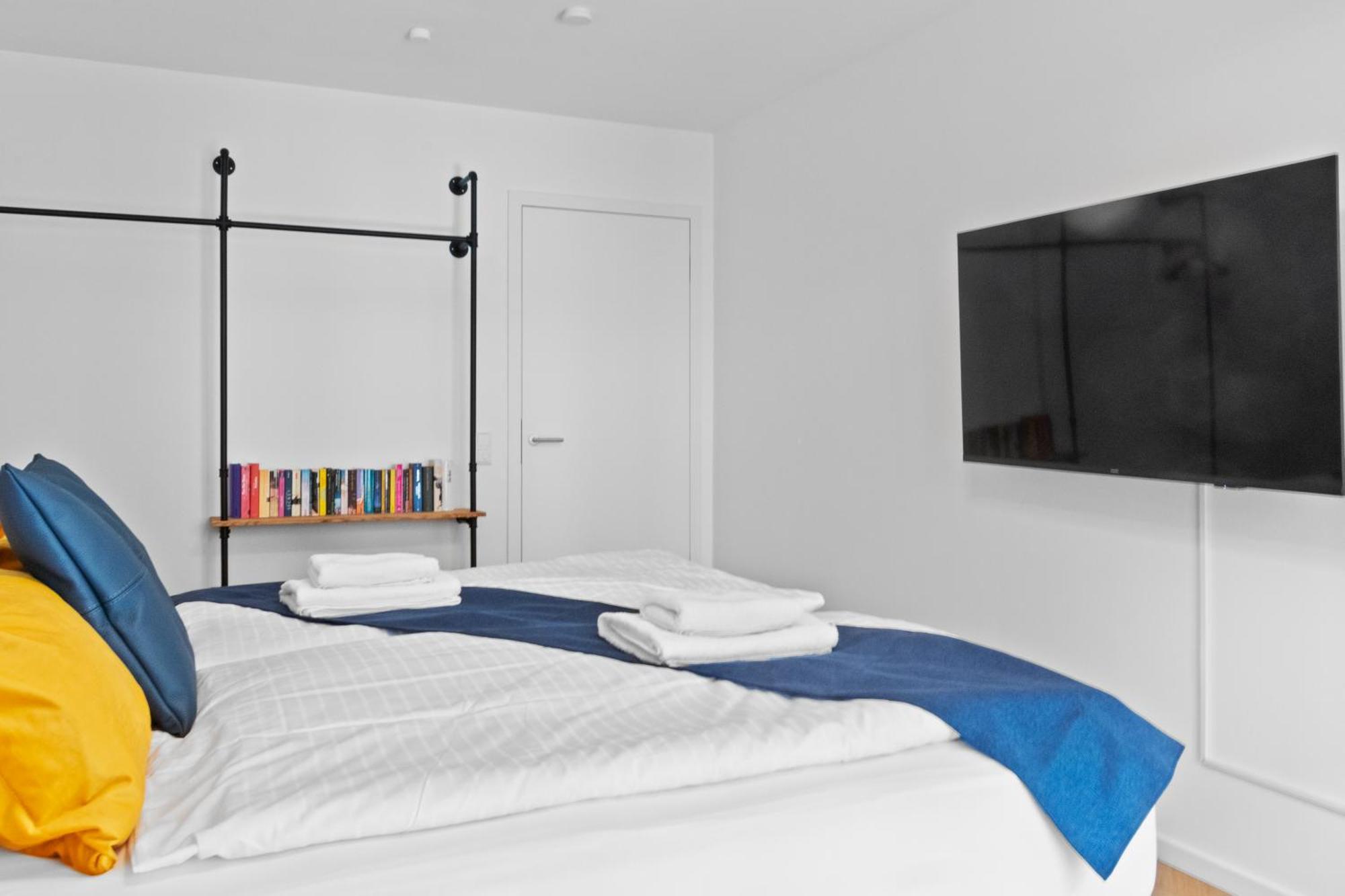 Luxus Im Zentrum Fuer 6 Personen! 3 Zimmer, Balkon, Wlan, Parkplatz * Dresden